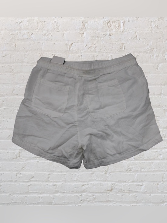 White Old Navy Linen Shorts - Picture 2 of 3